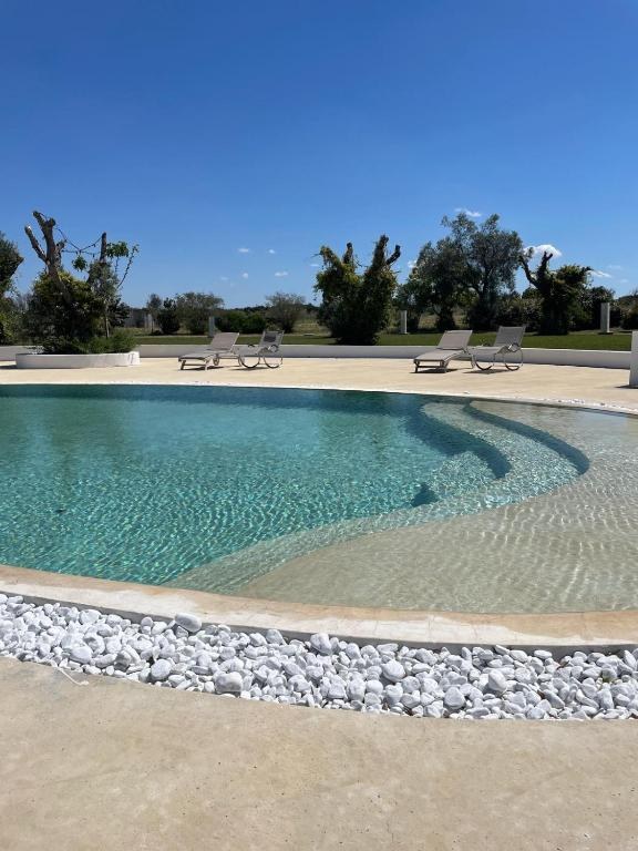 Piscina esterna della masseria